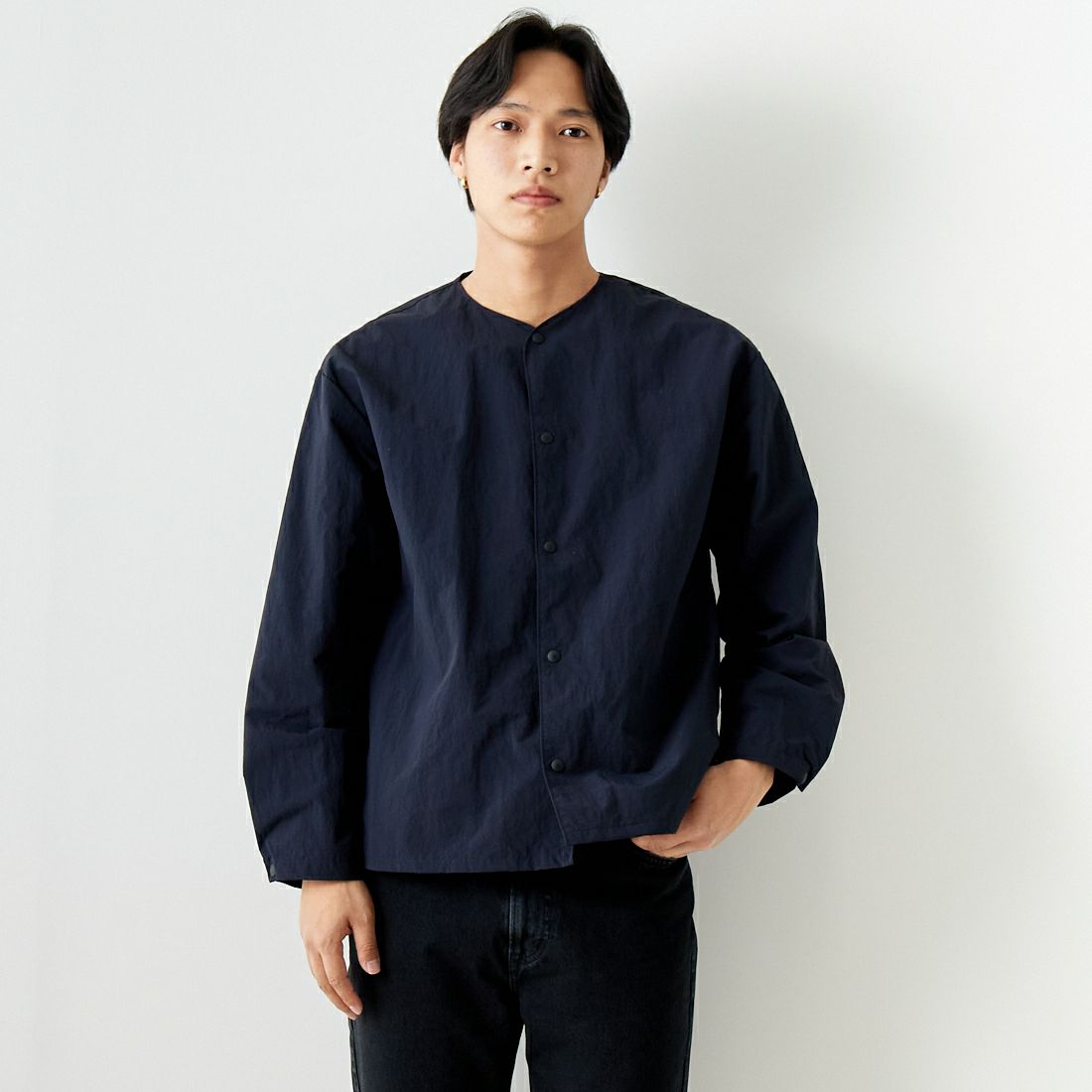 Noir Fabrik [ヌワールファブリック] カーディガンシャツ [JFCM-PS42-03] NAVY &&モデル身長：179cm 着用サイズ：M&&