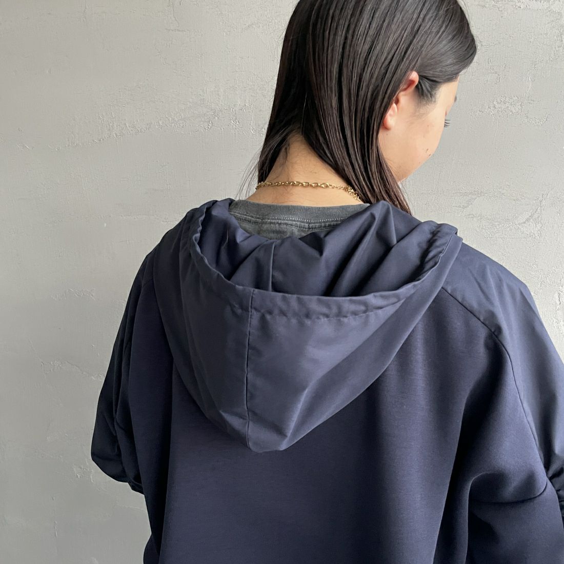 Jeans Factory Clothes [ジーンズファクトリークローズ] 異素材切り替え ボンディングパーカー [21241059] 076 ﾈｲﾋﾞｰ &&モデル身長：163cm 着用サイズ：F&&