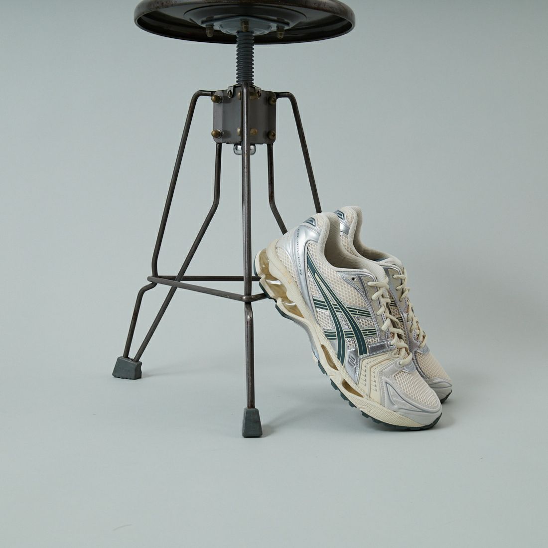 ASICS [アシックス] GEL-KAYANO 14 スニーカー [GEL-KAYANO-14] 200