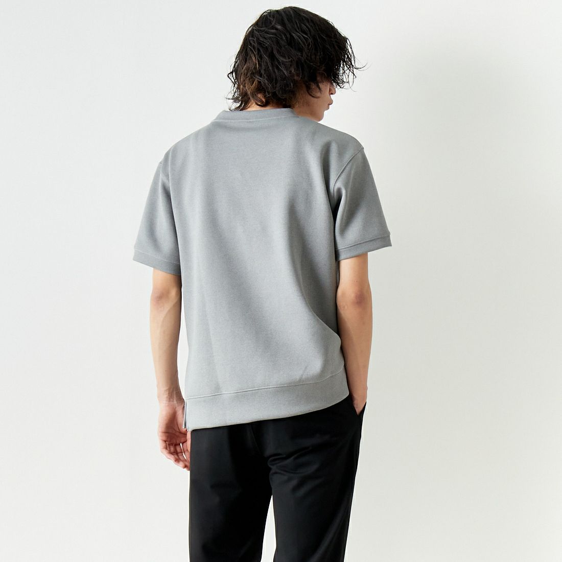 SY32 [エスワイサーティトゥ] ダブルニットエンボスロゴTシャツ [14115] GRAY &&モデル身長：182cm 着用サイズ：L&&