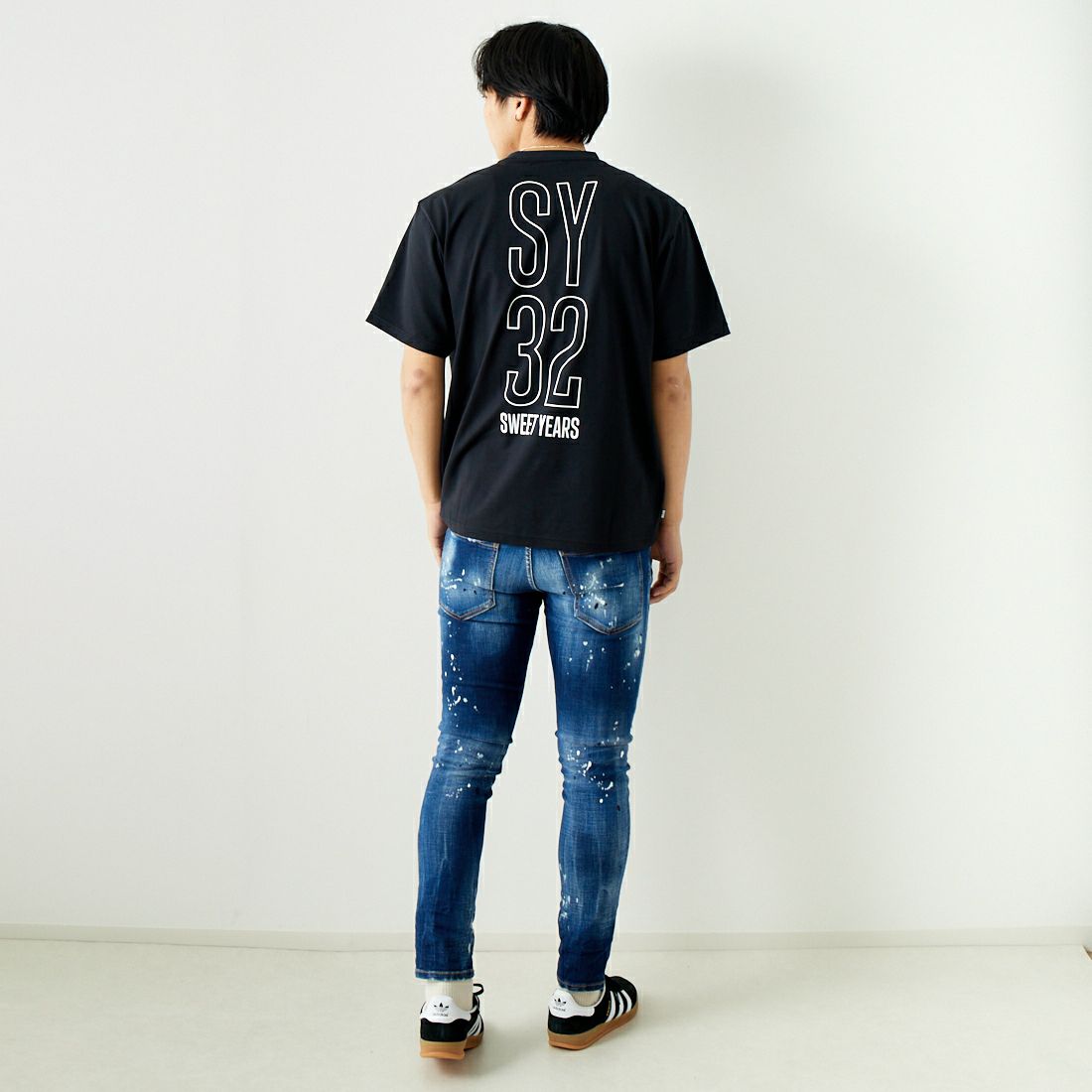 SY32 [エスワイサーティトゥ] ラインロゴ バックプリントTシャツ [14134] BLACK &&モデル身長：179cm 着用サイズ：L&&