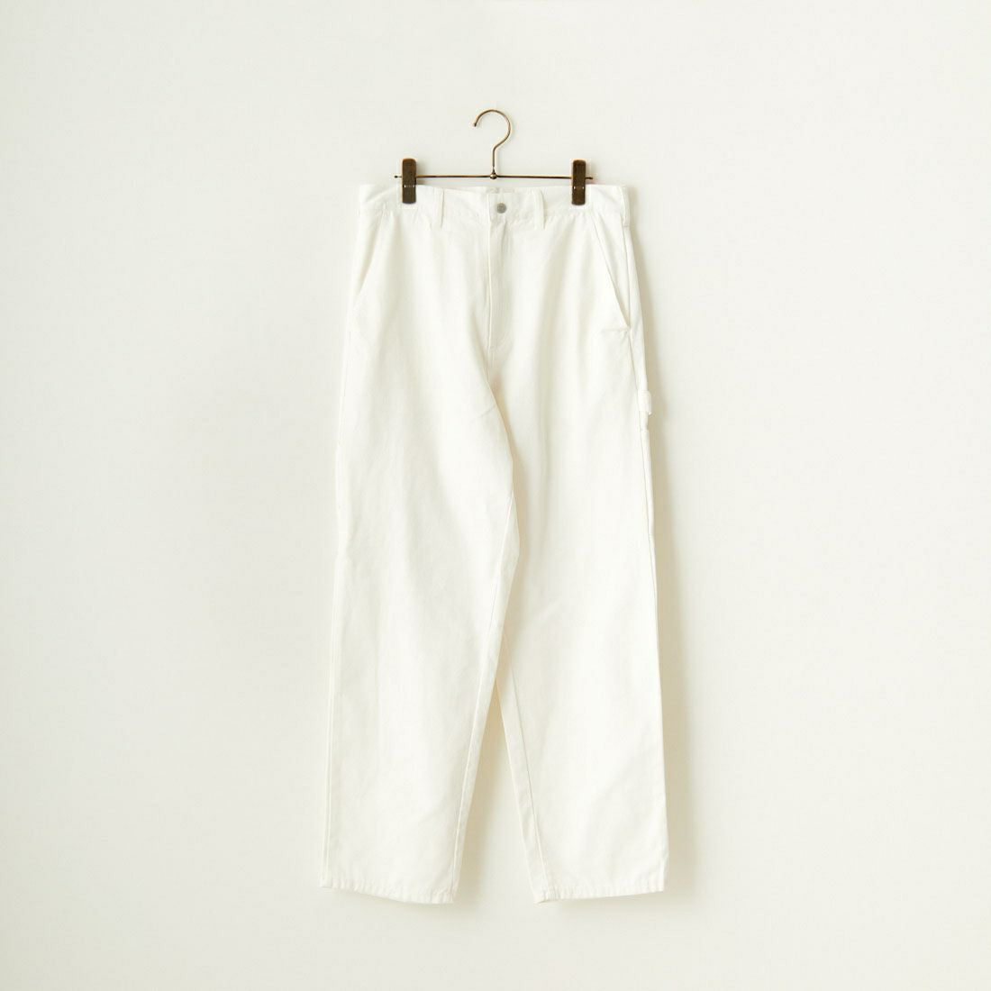 09 WHITE