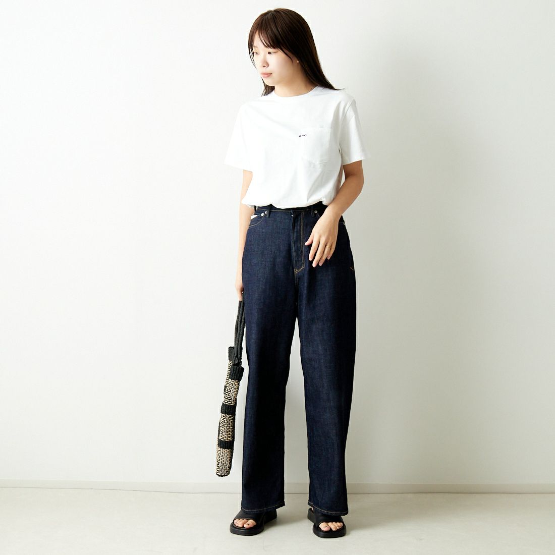 A.P.C. [アー・ペー・セー] ポケットTシャツ [POCKET-EMB-T] 90 BLANC &&モデル身長：167cm 着用サイズ：XS&&