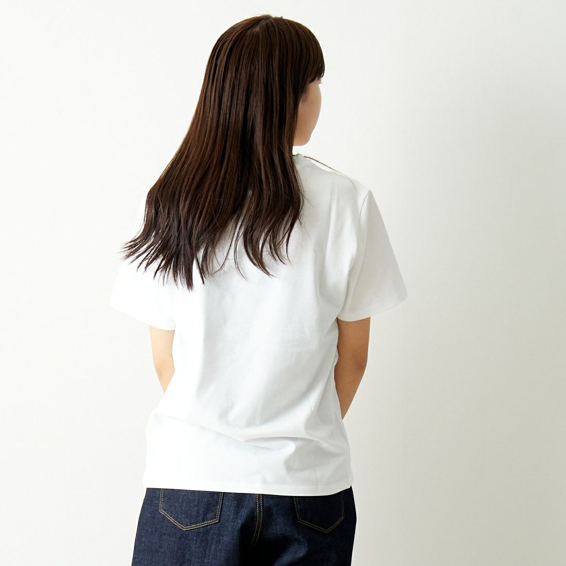 A.P.C. [アー・ペー・セー] RUE MADAMEプリントTシャツ [PETITE-RUE-MADAME] 90 BLANC &&モデル身長：167cm 着用サイズ：XS&&