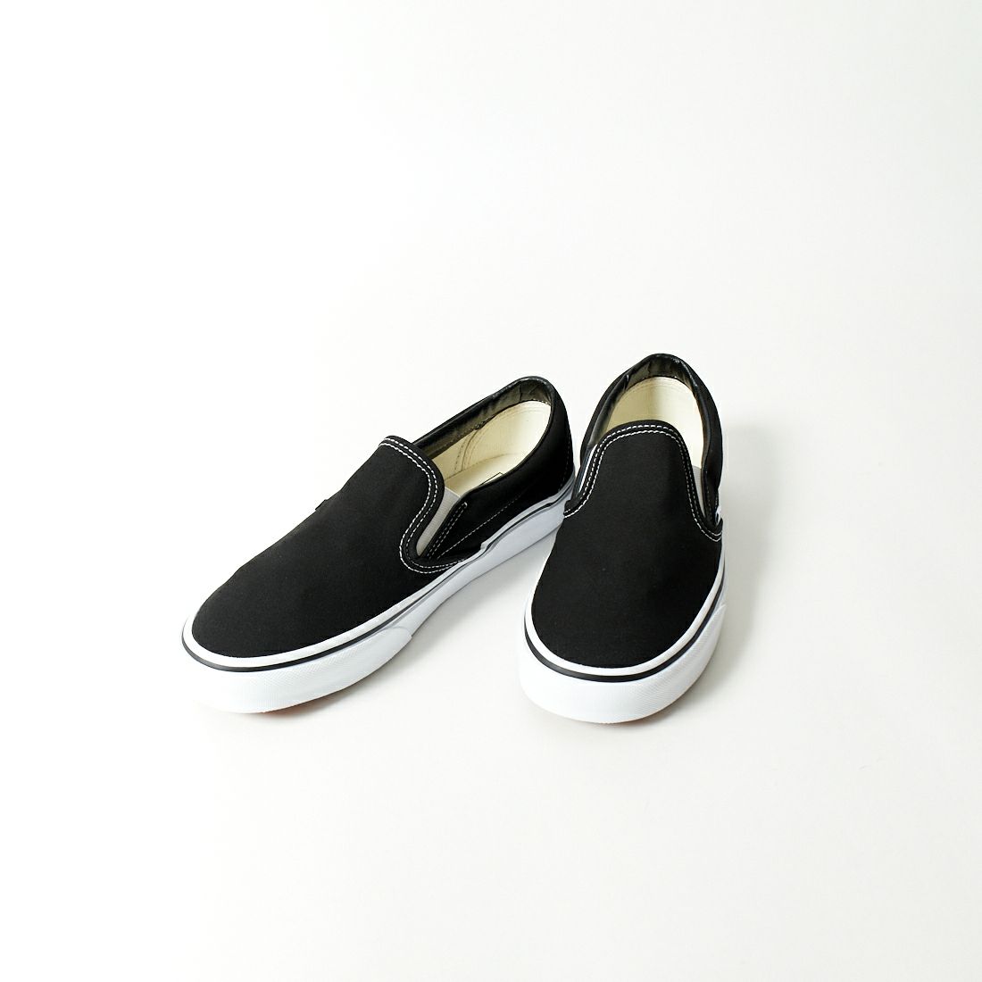 VANS [バンズ] クラシックスリッポン [VN000EYEBLK] BLACK