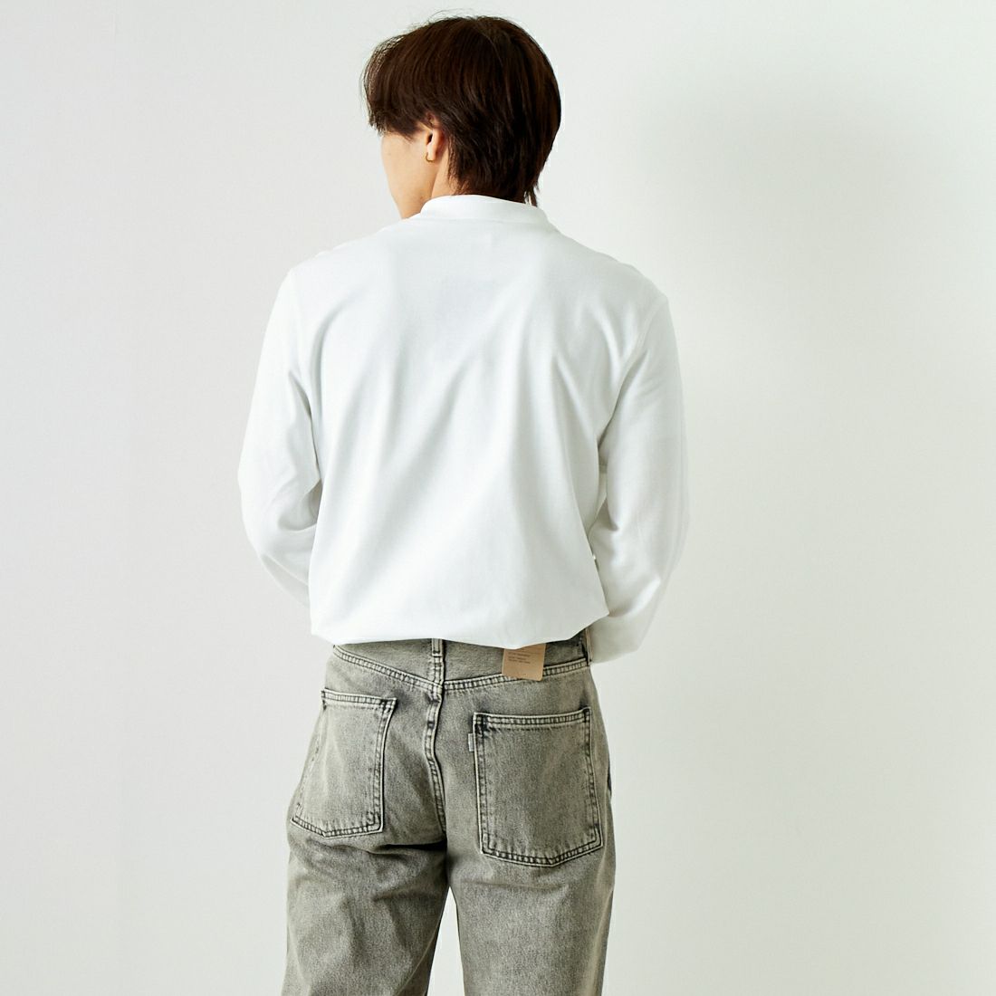 FRED PERRY [フレッドペリー] フレッドペリーポロシャツ [M6006] 100 WHITE &&モデル身長：179cm 着用サイズ：L&&