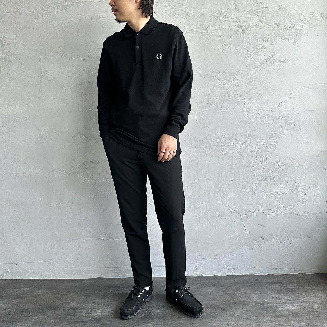 FRED PERRY [フレッドペリー] フレッドペリーポロシャツ [M6006] 906 BLACK &&モデル身長：173cm 着用サイズ：M&&