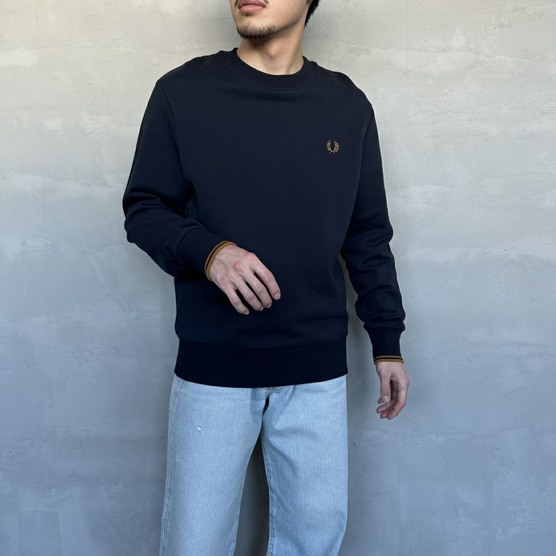 R63 NVY/D.&&モデル身長：168cm 着用サイズ：M&&