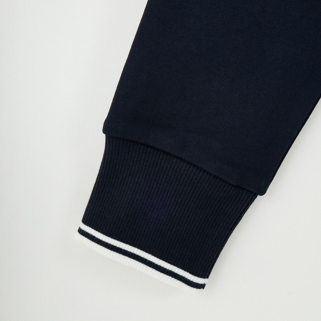 FRED PERRY [フレッドペリー] ワンポイント刺繍 クルーネックスウェット [M7535] 248 NAVY