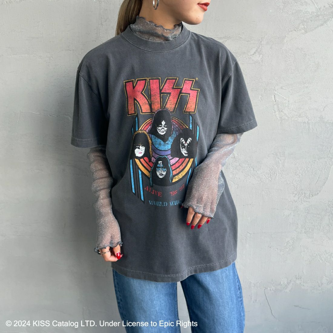 GOOD ROCK SPEED [グッドロックスピード] 別注 KISS ロックプリントTシャツ [INTN-010-JF] CHARCOAL&&モデル身長：156cm　着用サイズ：F&&