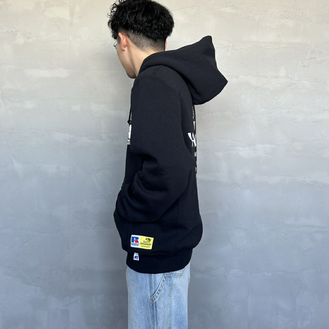 RUSSELL ATHLETIC [ラッセル アスレチック] Russell×Gary YAMAMOTO ロゴスウェットフーディ [RGY-A02] BLK &&モデル身長：168cm 着用サイズ：M&&