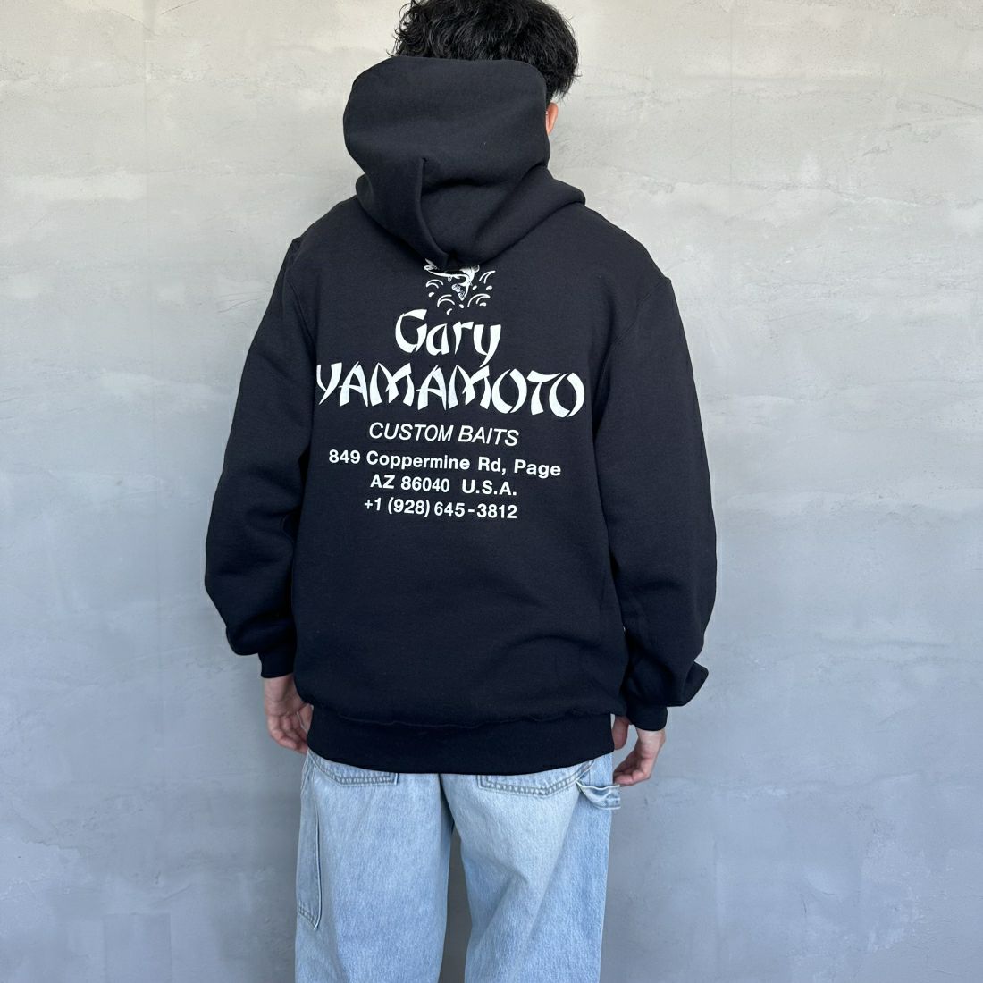 RUSSELL ATHLETIC [ラッセル アスレチック] Russell×Gary YAMAMOTO ロゴスウェットフーディ [RGY-A02] BLK &&モデル身長：168cm 着用サイズ：M&&