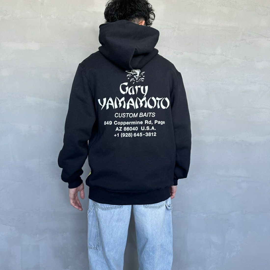 RUSSELL ATHLETIC [ラッセル アスレチック] Russell×Gary YAMAMOTO ロゴスウェットフーディ [RGY-A02] BLK &&モデル身長：168cm 着用サイズ：M&&