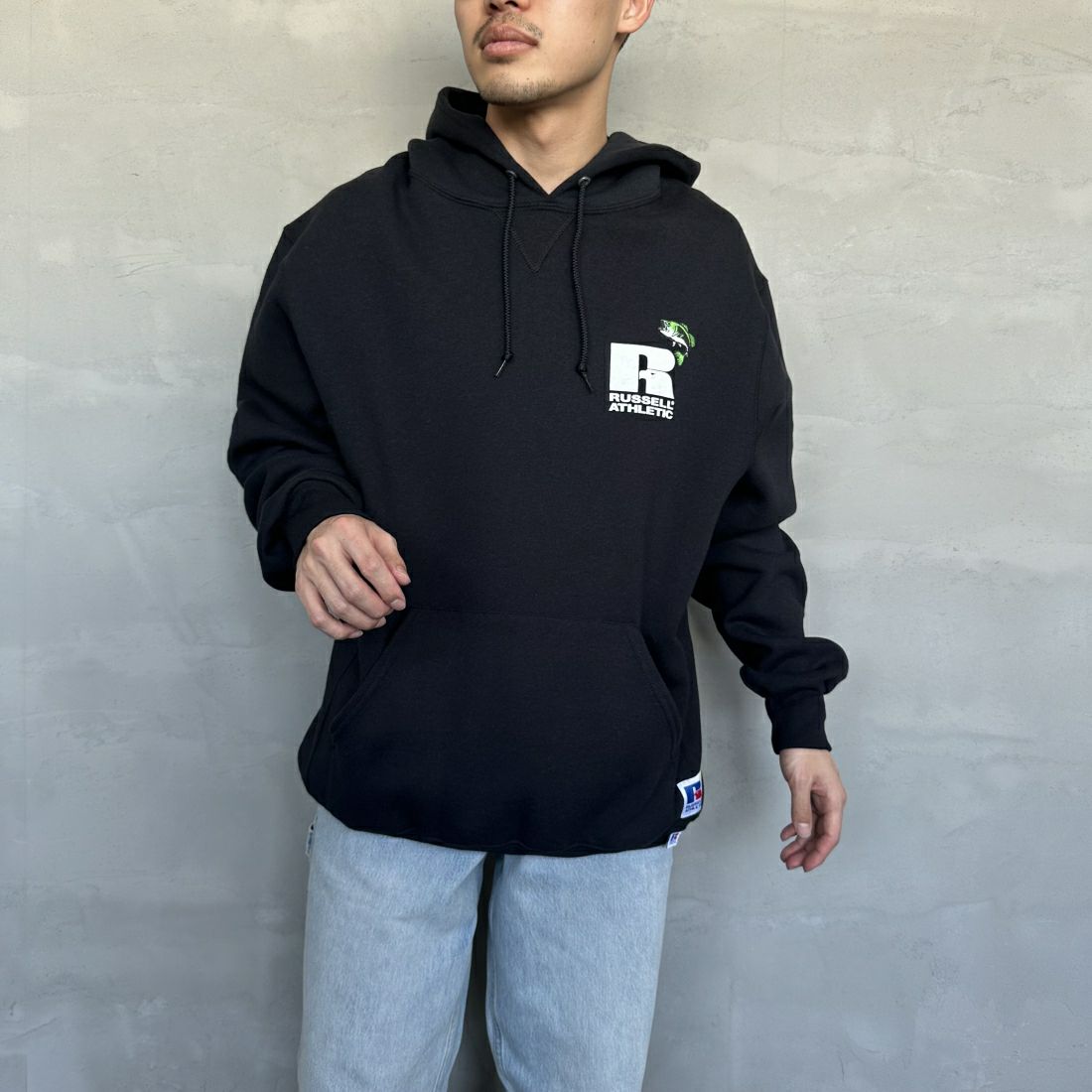 RUSSELL ATHLETIC [ラッセル アスレチック] Russell×Gary YAMAMOTO ロゴスウェットフーディ [RGY-A02] BLK &&モデル身長：168cm 着用サイズ：L&&