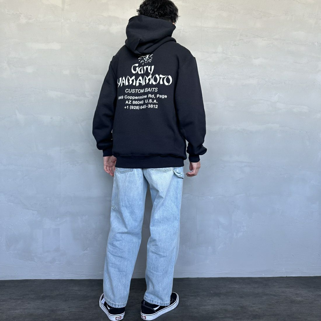 RUSSELL ATHLETIC [ラッセル アスレチック] Russell×Gary YAMAMOTO ロゴスウェットフーディ [RGY-A02] BLK &&モデル身長：168cm 着用サイズ：M&&