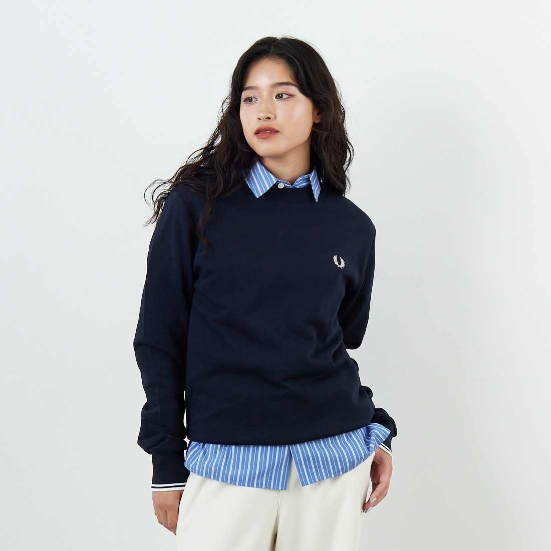 FRED PERRY [フレッドペリー] ワンポイント刺繍 クルーネック 
