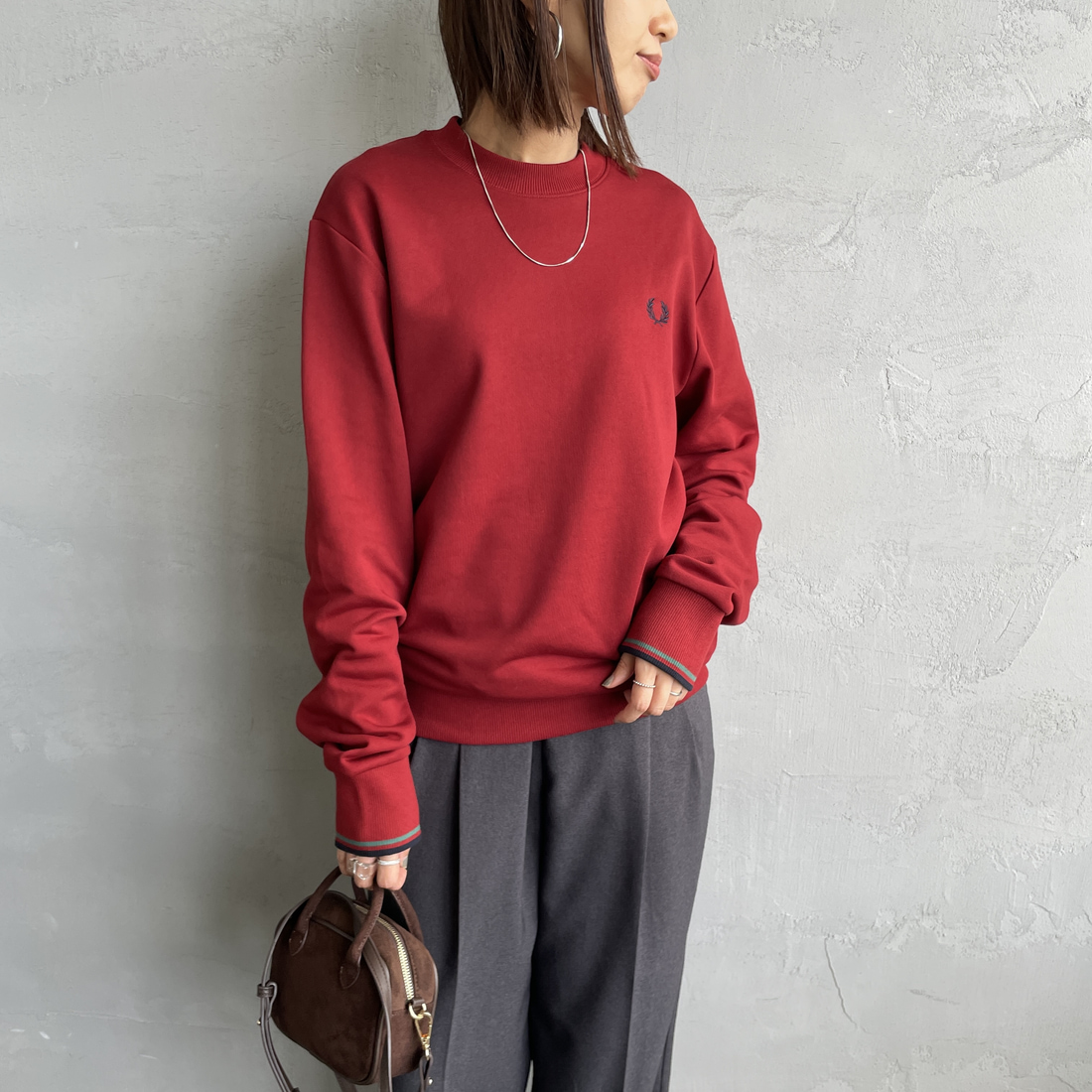 FRED PERRY [フレッドペリー] ワンポイント刺繍 クルーネック 