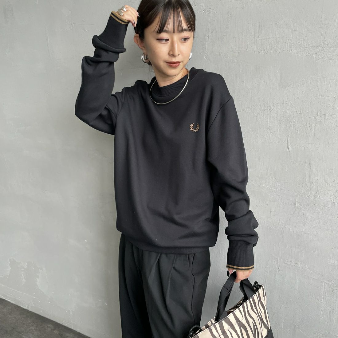 S77 BLK/SH&&モデル身長：150cm 着用サイズ：S&&