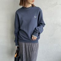 FRED PERRY [フレッドペリー] ワンポイント刺繍 クルーネック