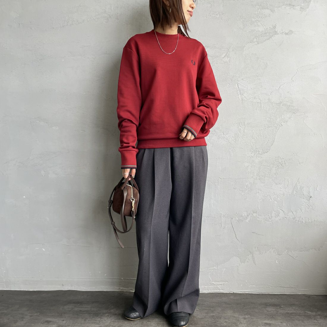 FRED PERRY [フレッドペリー] ワンポイント刺繍 クルーネック