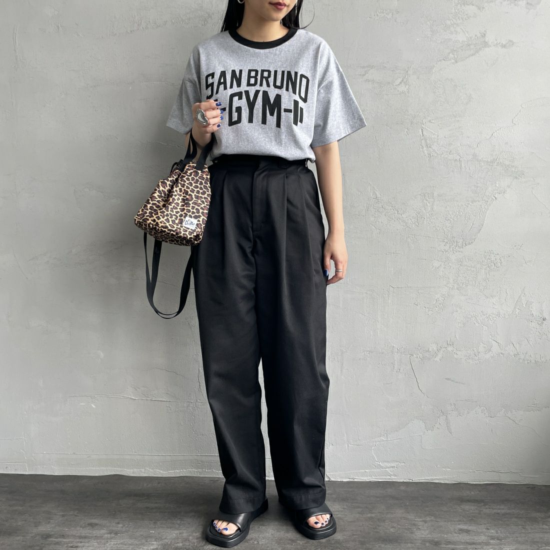 HANDTEX [ハンドテックス] 別注 スーベニアプリントTシャツ [HT6-CST-IN4-JF] GYM &&モデル身長：156cm 着用サイズ：F&&