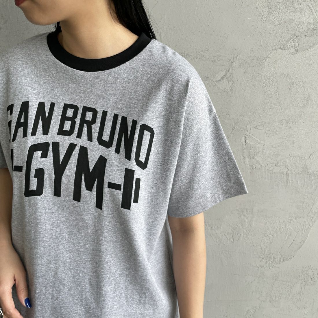 HANDTEX [ハンドテックス] 別注 スーベニアプリントTシャツ [HT6-CST-IN4-JF] GYM &&モデル身長：156cm 着用サイズ：F&&