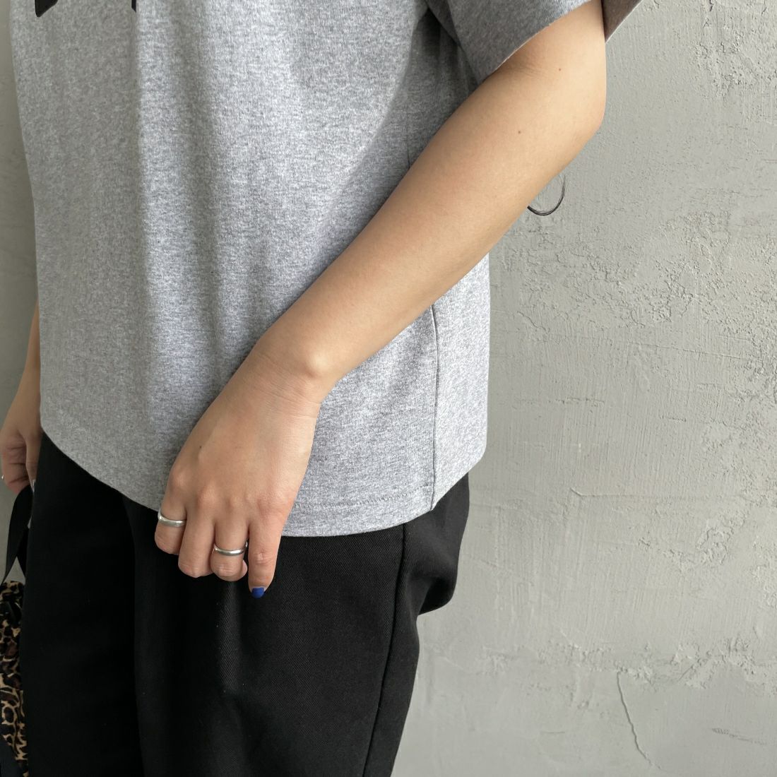 HANDTEX [ハンドテックス] 別注 スーベニアプリントTシャツ [HT6-CST-IN4-JF] GYM &&モデル身長：156cm 着用サイズ：F&&