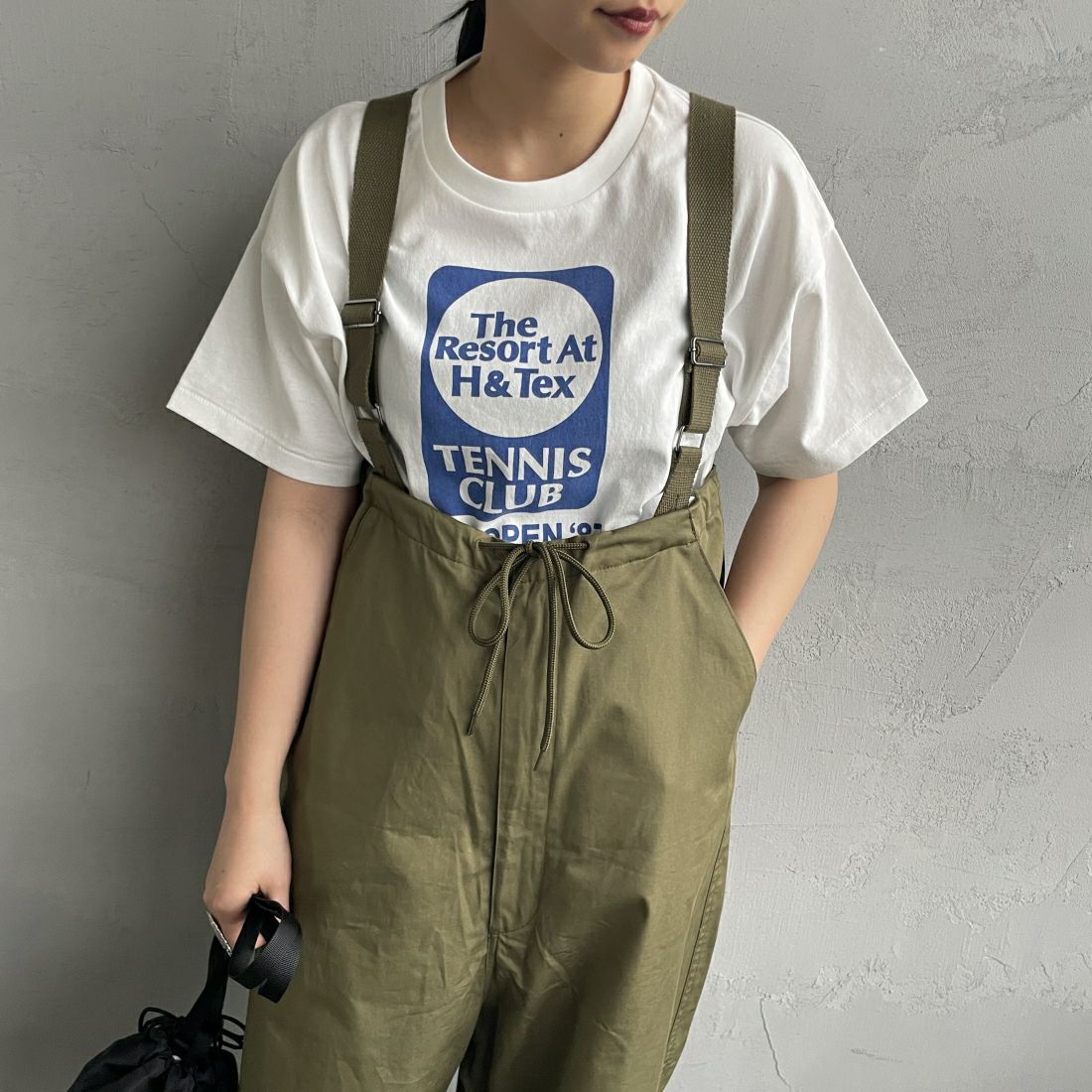 HANDTEX [ハンドテックス] 別注 スーベニアプリントTシャツ [HT6-CST-IN4-JF] TENNIS &&モデル身長：156cm 着用サイズ：F&&