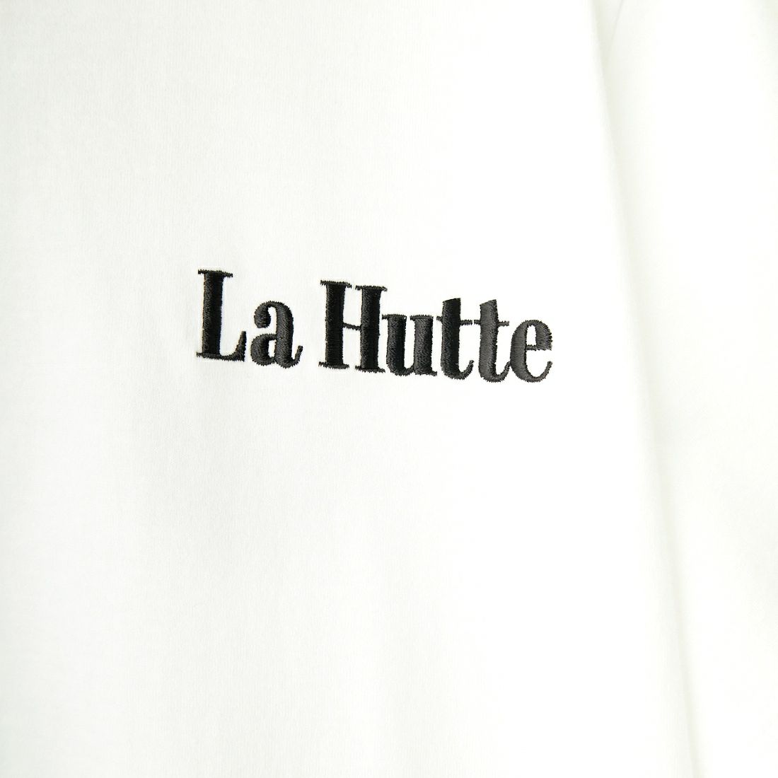 La Hutte [ラ・ユット] 別注 ショート丈 バックプリントTシャツ [LH1-CST-IN4-3-JF] WHITE