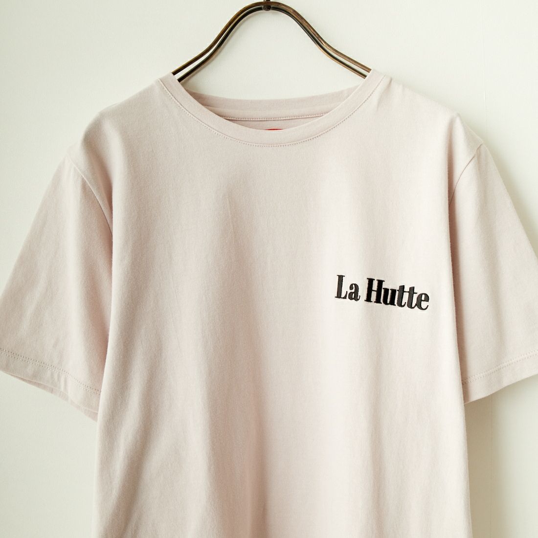 La Hutte [ラ・ユット] 別注 ショート丈 バックプリントTシャツ [LH1-CST-IN4-4-JF] GRAY