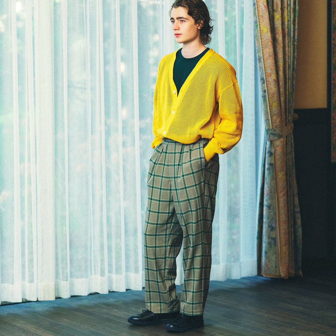 Noir Fabrik [ヌワールファブリック] コンパクトメッシュカーディガン [NF-241-015] S.YEL &&モデル身長：180cm 着用サイズ：L&&