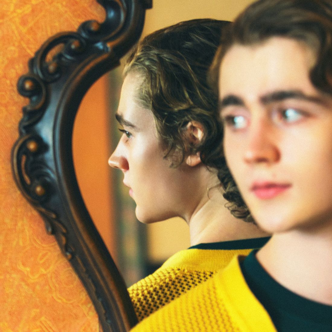 Noir Fabrik [ヌワールファブリック] コンパクトメッシュカーディガン [NF-241-015] S.YEL &&モデル身長：180cm 着用サイズ：L&&