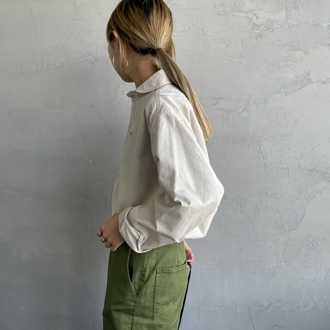 DANTON [ダントン] オックスフォード ラウンドカラーシャツ [DT-B0281SOX] OYSTER &&モデル身長：156cm 着用サイズ：36&&