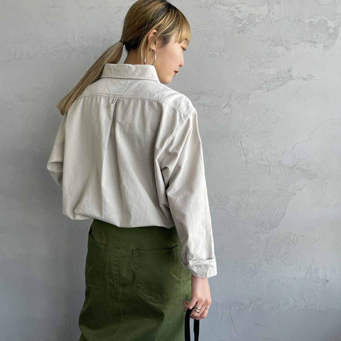 DANTON [ダントン] オックスフォード ラウンドカラーシャツ [DT-B0281SOX] OYSTER &&モデル身長：156cm 着用サイズ：36&&