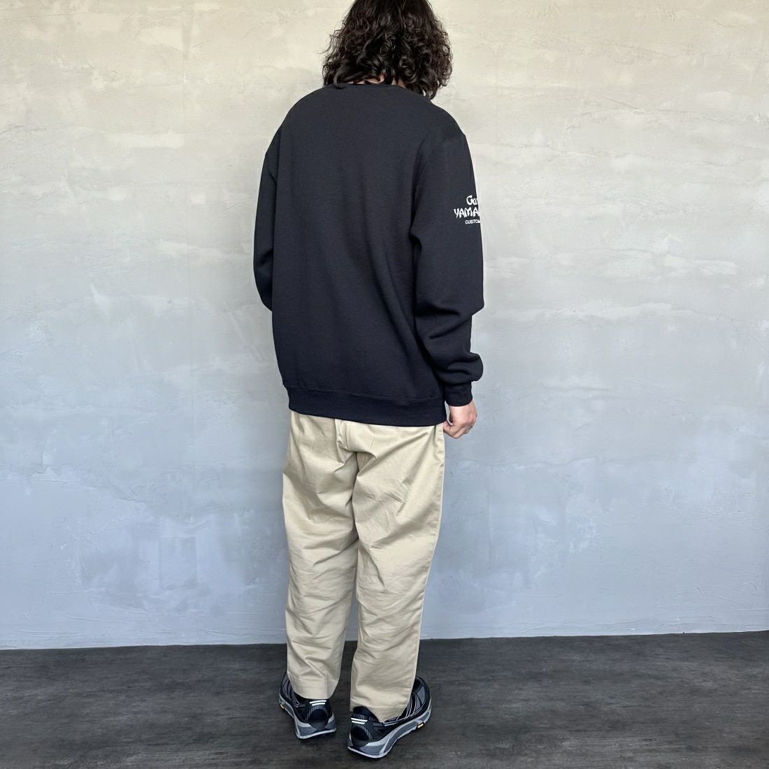 RUSSELL ATHLETIC [ラッセル アスレチック] Russell×Gary YAMAMOTO ロゴスウェット [RGY-A03] BLK &&モデル身長：173cm 着用サイズ：L&&
