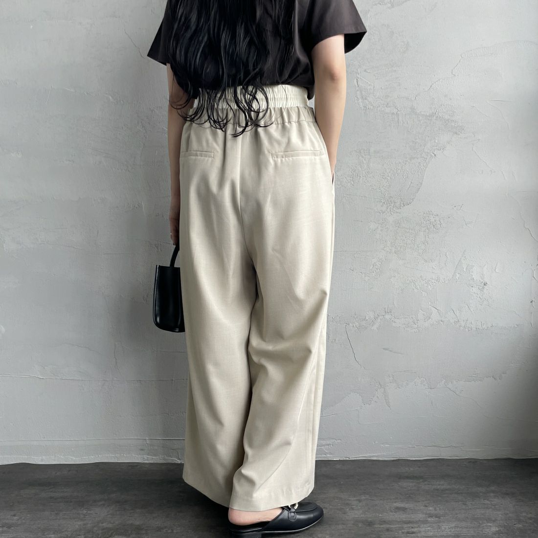 Jeans Factory Clothes [ジーンズファクトリークローズ] ダブルウエストパンツ [21241061] 033 ﾍﾞｰｼﾞｭ &&モデル身長：156cm 着用サイズ：38&&