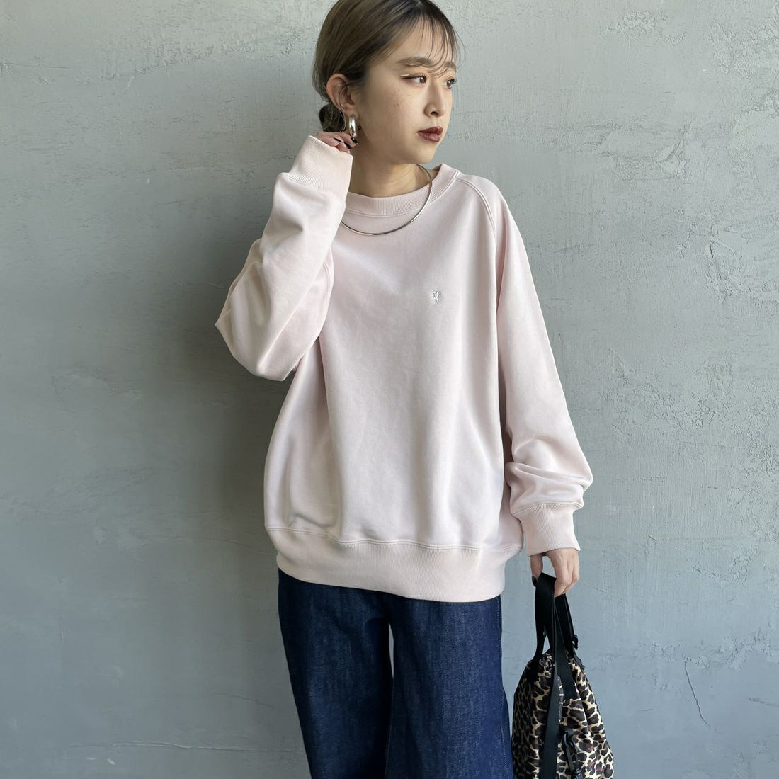 Gymphlex [ジムフレックス] スウィングスリーブ クルーネックプルオーバー [GY-C0291TCA] LT.PINK &&モデル身長：150cm 着用サイズ：12&&