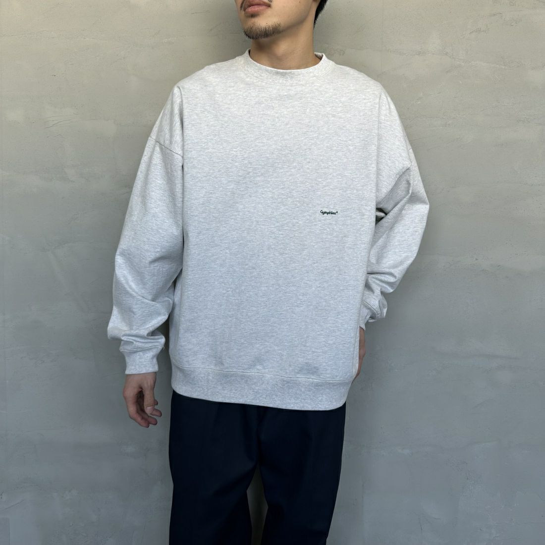Gymphlex [ジムフレックス] ロゴ刺繍 ロングスリーブTシャツ [GY-C0102HWJ] H.LT.GREY &&モデル身長：168cm 着用サイズ：L&&