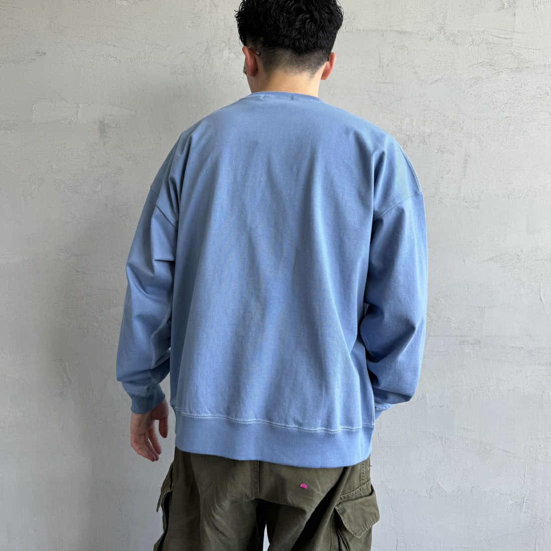 Gymphlex [ジムフレックス] ロゴ刺繍 ロングスリーブTシャツ [GY-C0102HWJ] LT.BLU GRY &&モデル身長：168cm 着用サイズ：M&&
