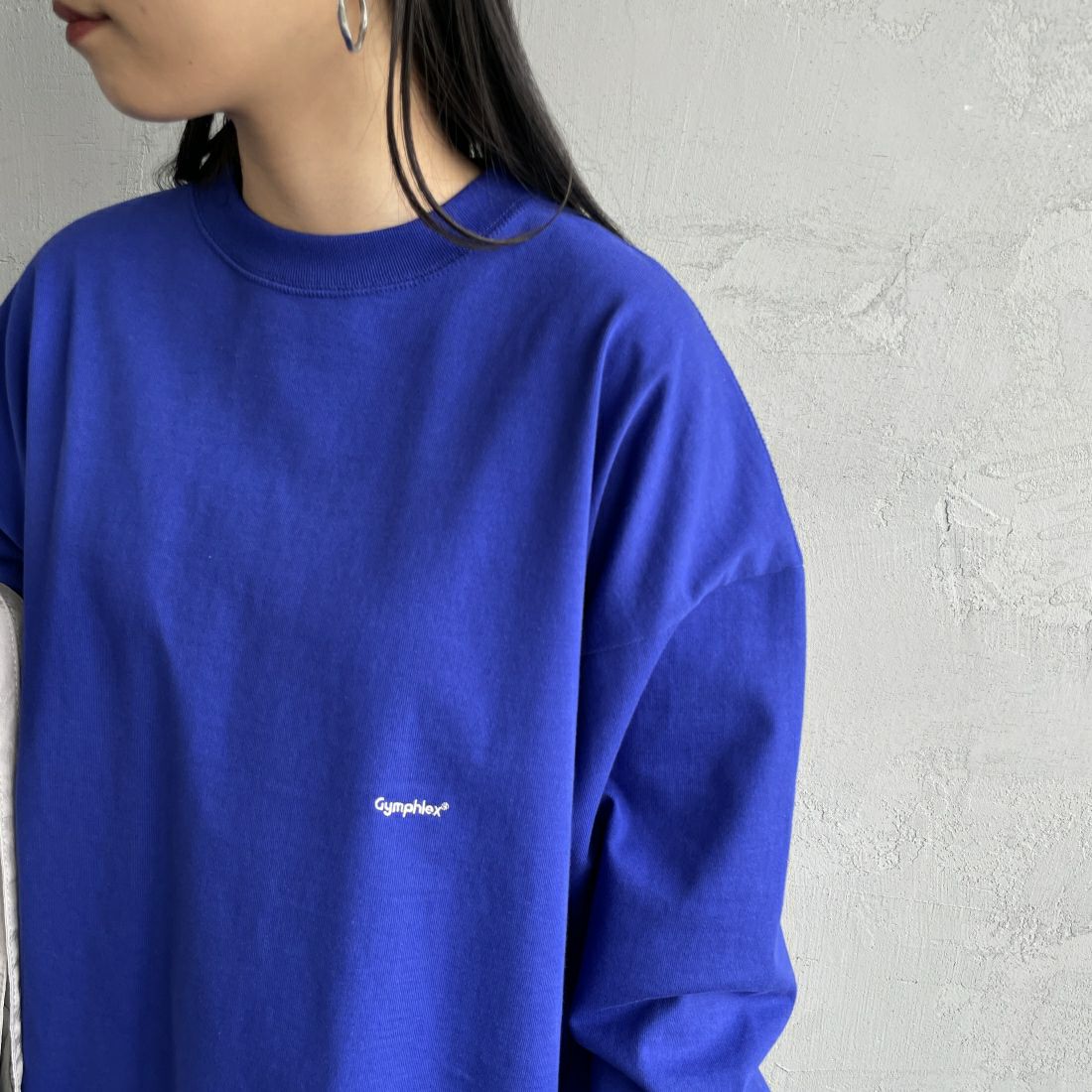 Gymphlex [ジムフレックス] ロゴ刺繍 ロングスリーブTシャツ [GY-C0102HWJ] BLUE &&モデル身長：156cm 着用サイズ：S&&