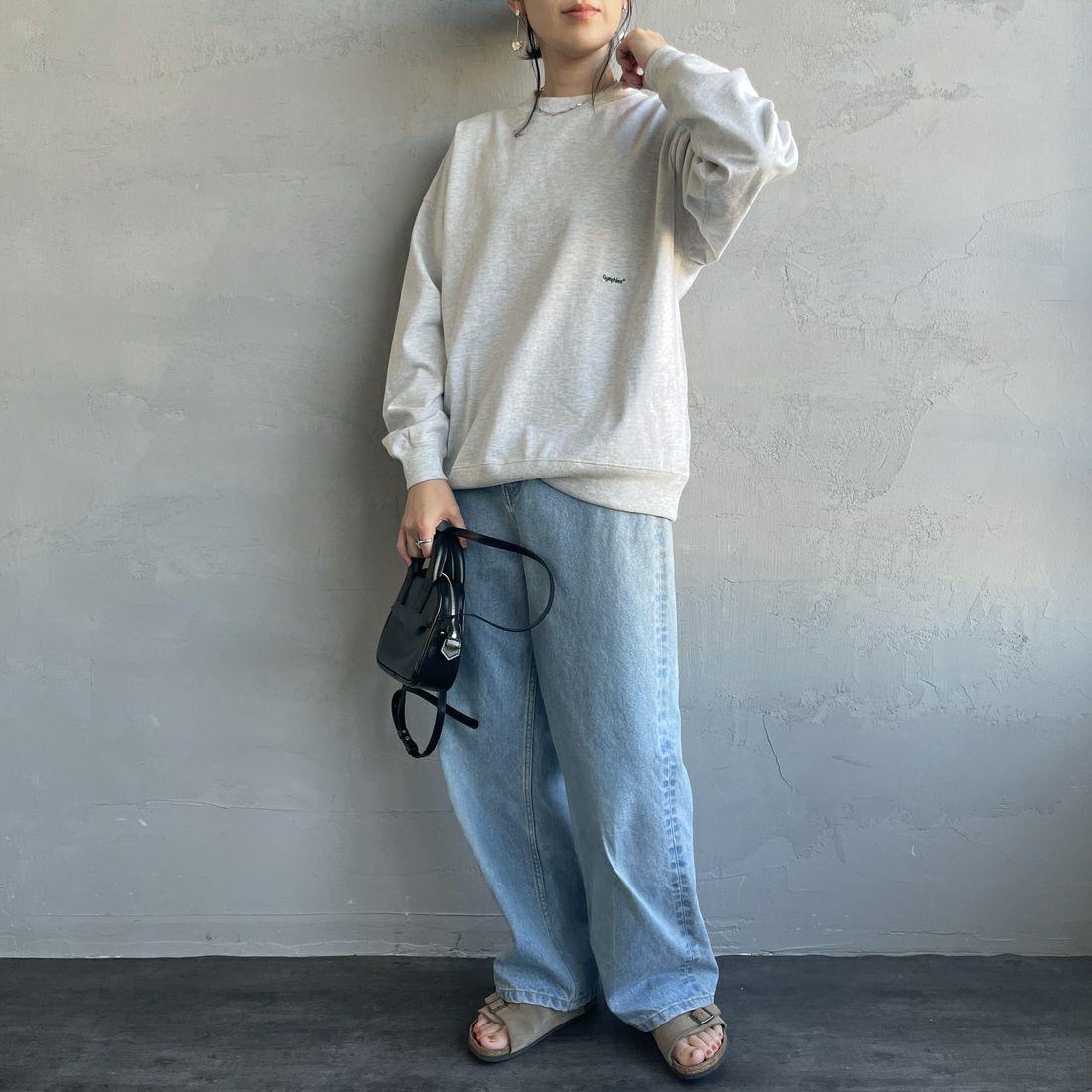 Gymphlex [ジムフレックス] ロゴ刺繍 ロングスリーブTシャツ [GY-C0102HWJ] H.LT.GREY &&モデル身長：160cm 着用サイズ：XS&&