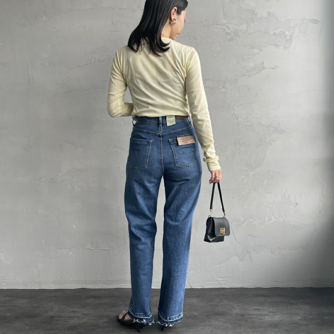 YANUK [ヤヌーク] ボーイズストレート LEA/レア [57141231] WFB&&モデル身長：163cm　着用サイズ：24&&