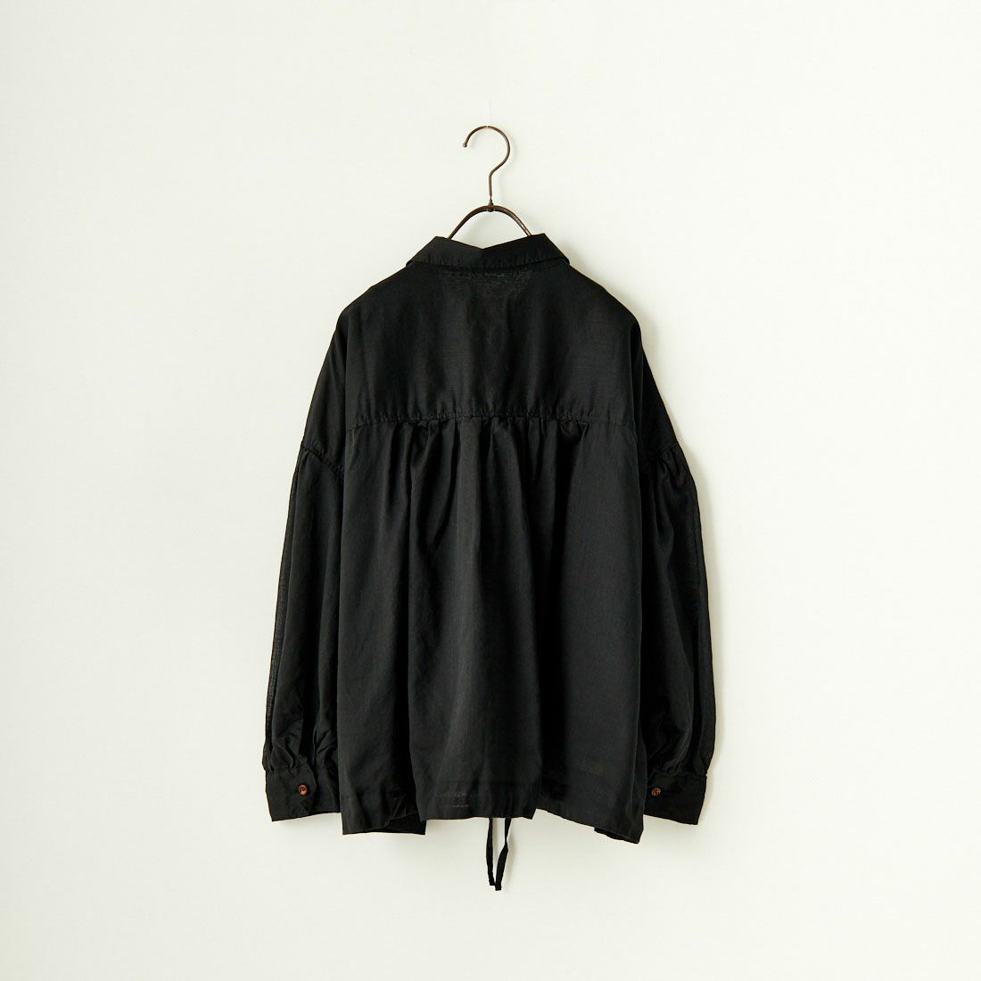 tumugu: [ツムグ] コットンラミースラブローンシャツジャケット [TB24105] 99 BLACK