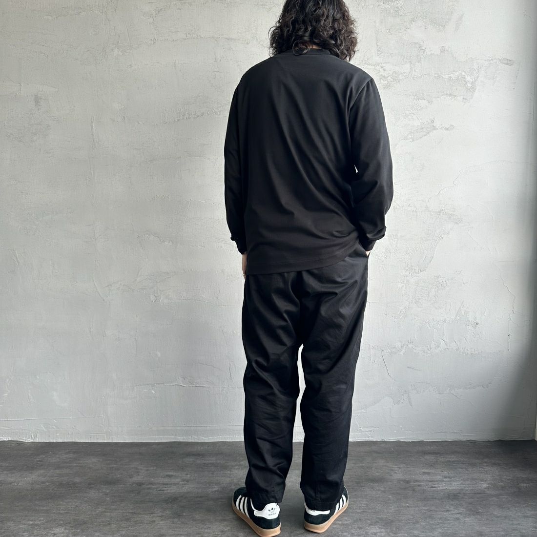 LACOSTE [ラコステ] ベーシックロングスリーブTシャツ [TH5583] 031 BLACK &&モデル身長：173cm 着用サイズ：4&&