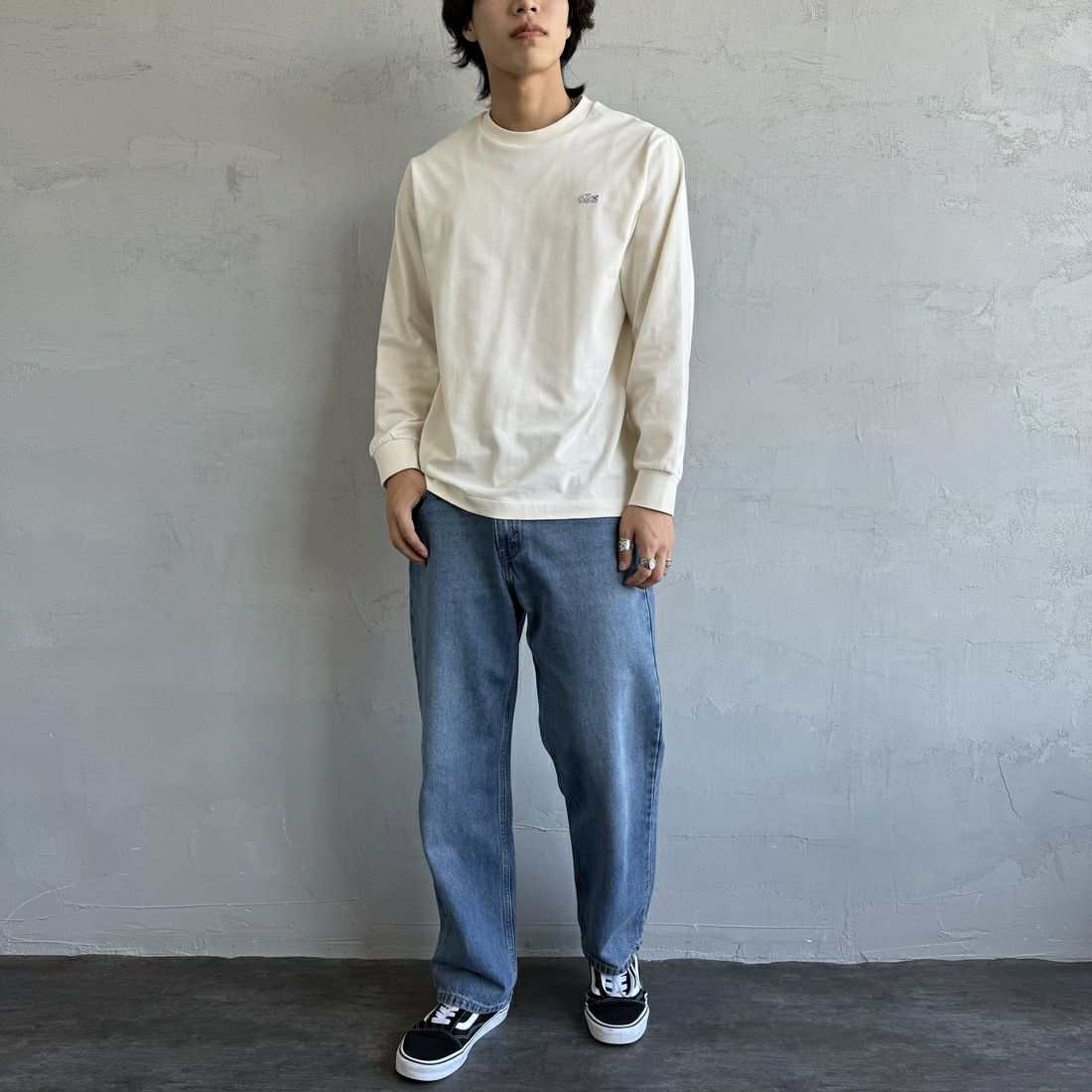 LACOSTE [ラコステ] ベーシックロングスリーブTシャツ [TH5583] XFJ ECRU &&モデル身長：179cm 着用サイズ：4&&