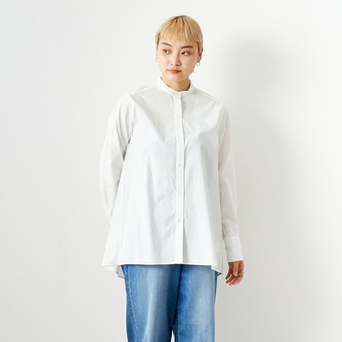 MICA&DEAL [マイカアンドディール] バックドレープリボンブラウス [0124101028] WHITE &&モデル身長：160cm 着用サイズ：F&&