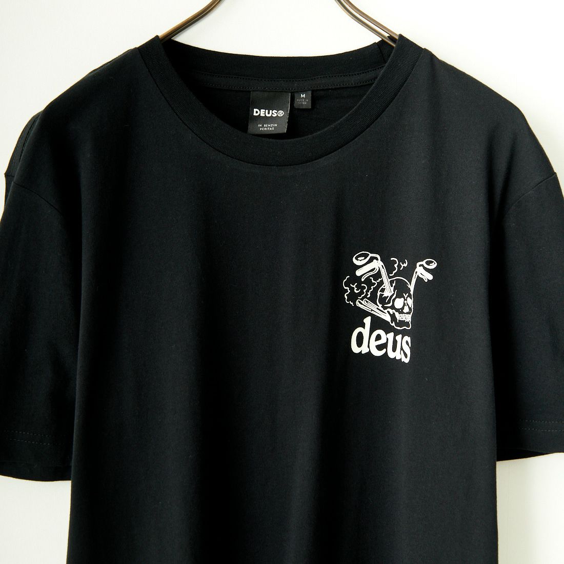 DEUS EX MACHINA [デウス エクス マキナ] CROSSROAD Tシャツ [DMS241663C] BLACK