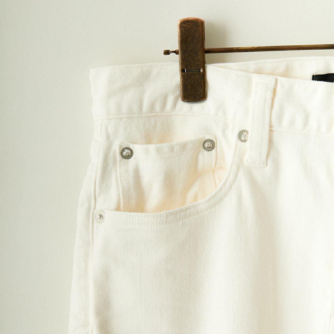 RED CARD TOKYO [レッドカード トーキョー] Rhythm スリムテーパードデニム [55786301WHT] WHITE