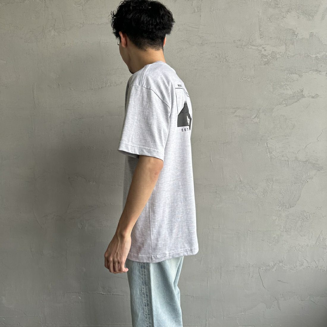 KELTY [ケルティ] 別注 バックプリントTシャツ [KE241W30IN01-JF] ｱｯｼｭ &&モデル身長：168cm 着用サイズ：M&&