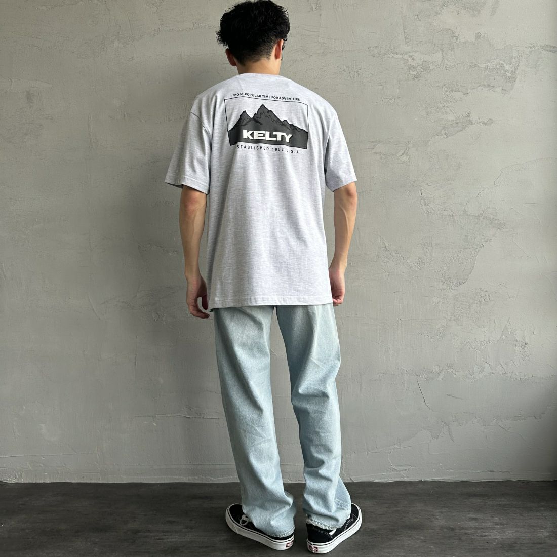 KELTY [ケルティ] 別注 バックプリントTシャツ [KE241W30IN01-JF] ｱｯｼｭ &&モデル身長：168cm 着用サイズ：M&&